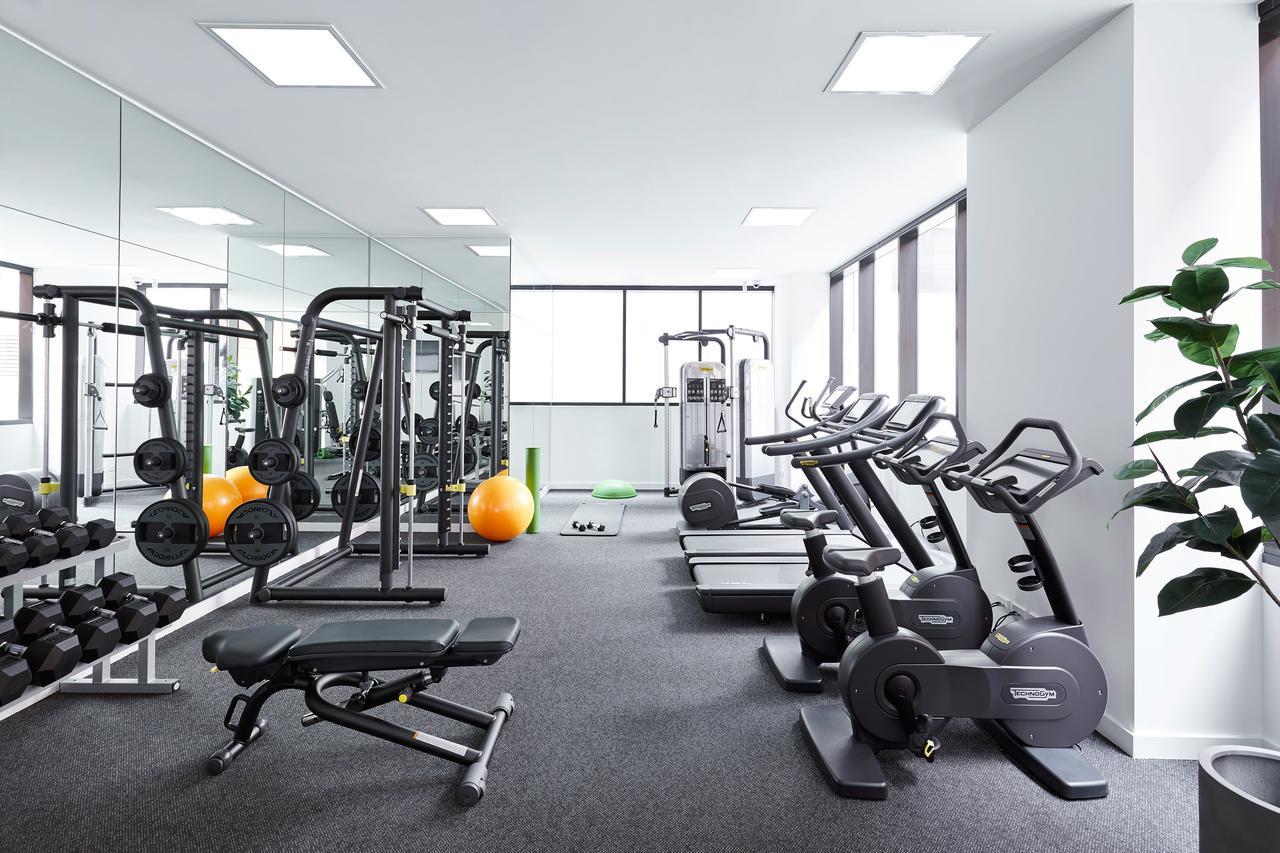 Art Series - The Chen Box Hill Ngoại thất bức ảnh A typical gym