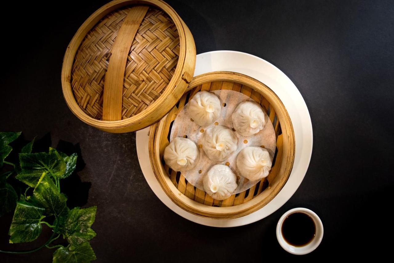 Art Series - The Chen Box Hill Ngoại thất bức ảnh A steamer with dim sum